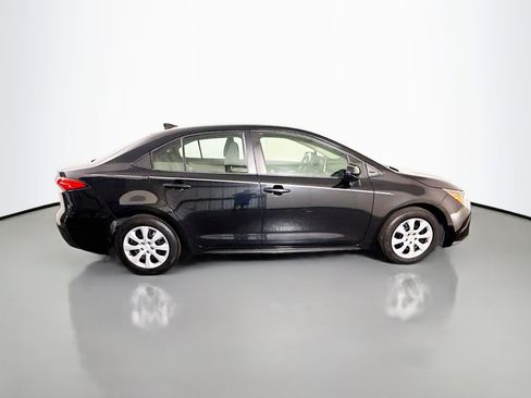 Used 2021 Toyota Corolla LE FWD image 11