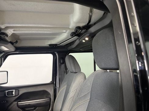 Used 2025 Jeep Wrangler Unlimited Sport AWD/4WD image 22
