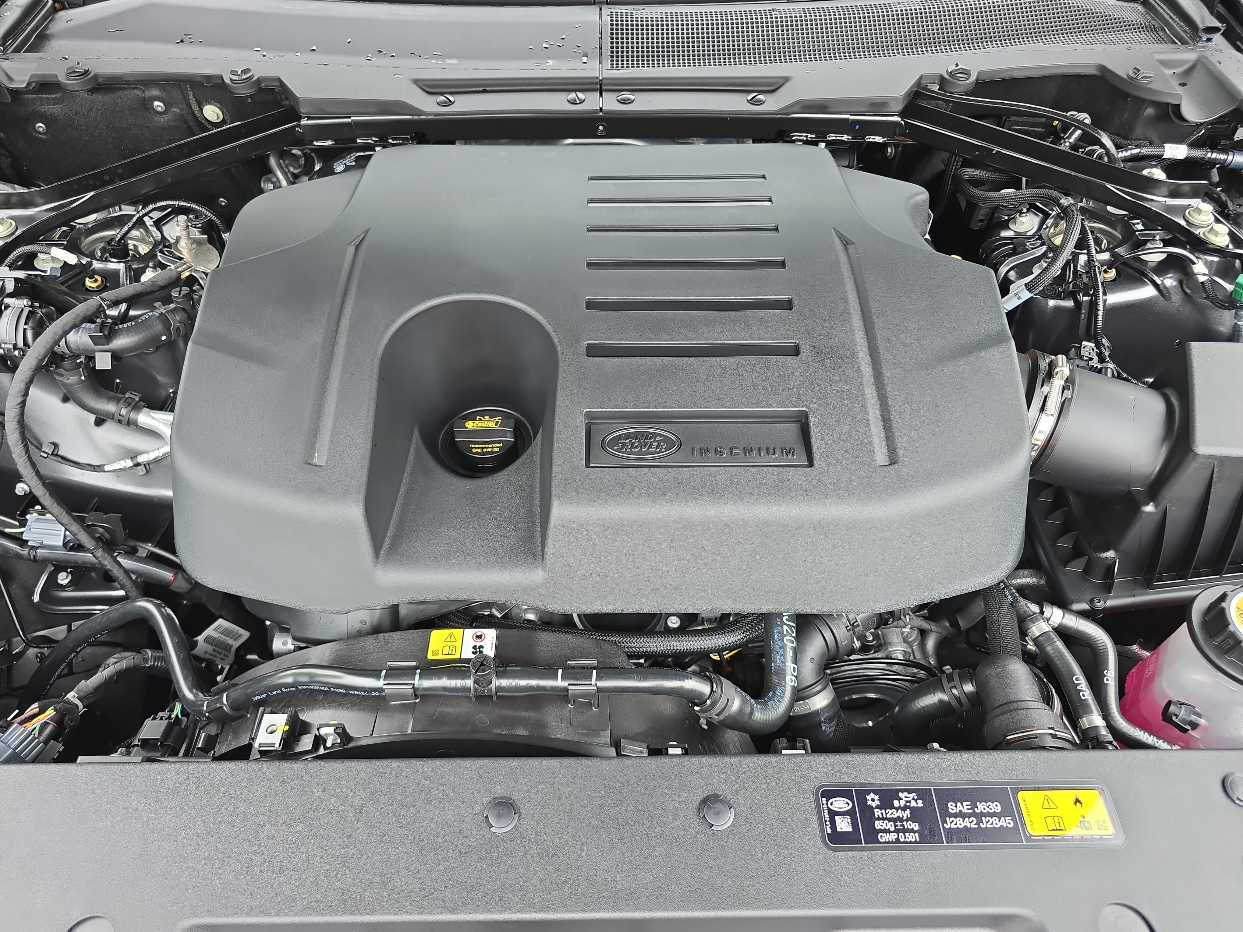 New 2026 Land Rover Defender 110 X-Dynamic SE AWD/4WD image 30