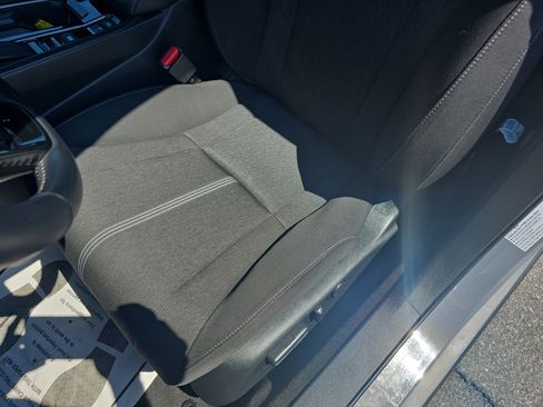 Used 2023 Honda Accord Sport image 14