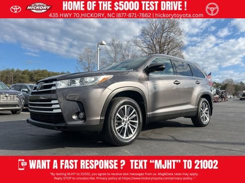 Used 2019 Toyota Highlander XLE image 1