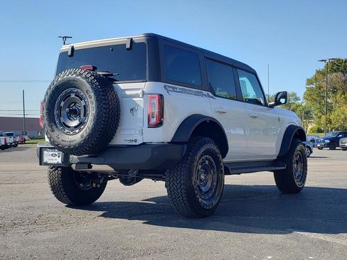 New 2025 Ford Bronco Outer Banks w/ Sasquatch Package image 7