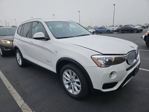 Used 2017 BMW X3 xDrive28i image 2
