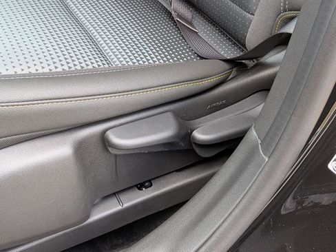 New 2026 Chevrolet Trax LT w/ Sunroof Package FWD image 14