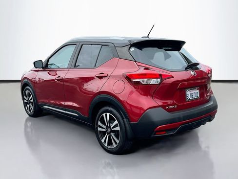 Used 2019 Nissan Kicks SR FWD image 7