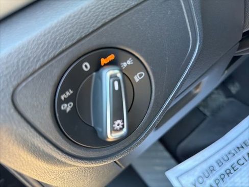 Certified 2023 Volkswagen Atlas SE w/ Panoramic Sunroof Package image 11