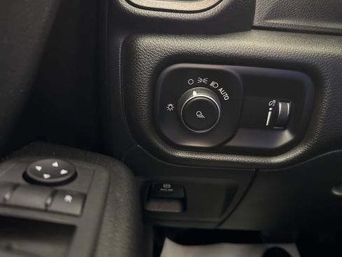 Used 2022 RAM 1500 Tradesman w/ Trailer Tow Group (B) image 19