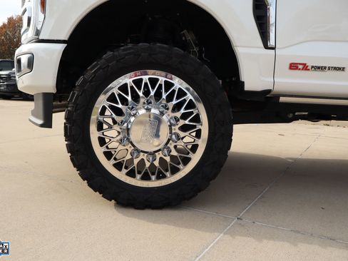 Used 2024 Ford F350 Platinum image 12