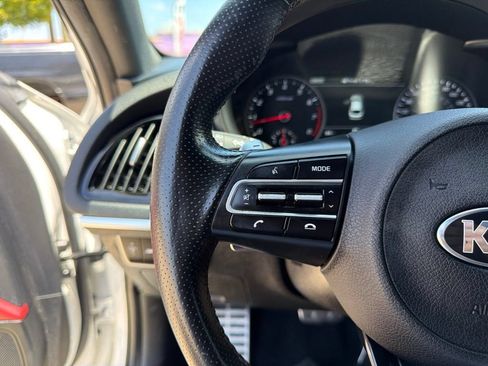 Used 2020 Kia Stinger GT1 RWD image 14