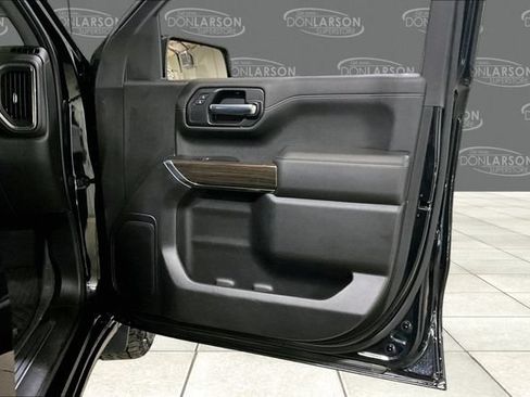 Used 2022 Chevrolet Silverado 1500 RST AWD/4WD image 13