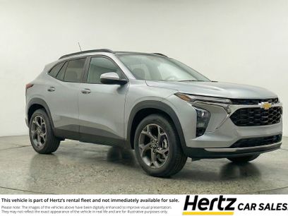 Used 2025 Chevrolet Trax LT