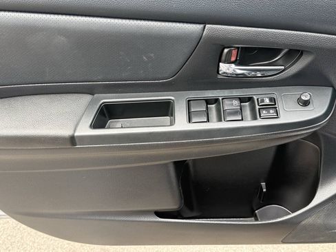 Used 2014 Subaru Crosstrek 2.0i Limited AWD/4WD image 7
