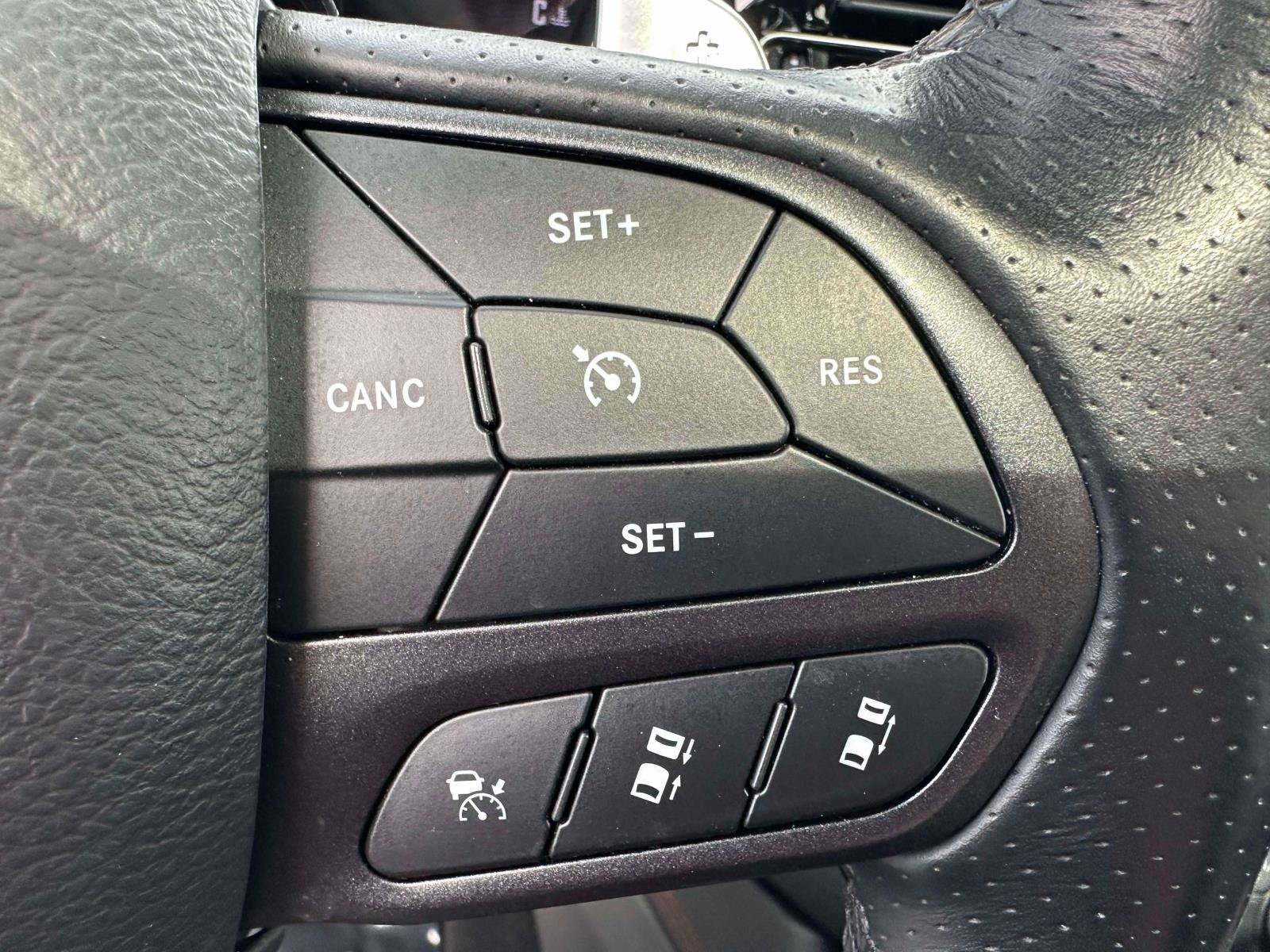 Used 2023 Dodge Durango R/T AWD/4WD image 20