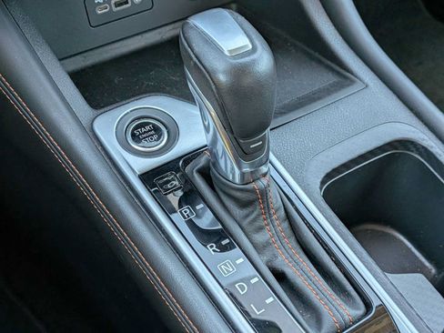 Used 2023 Nissan Sentra SR w/ SR Premium Package FWD image 31