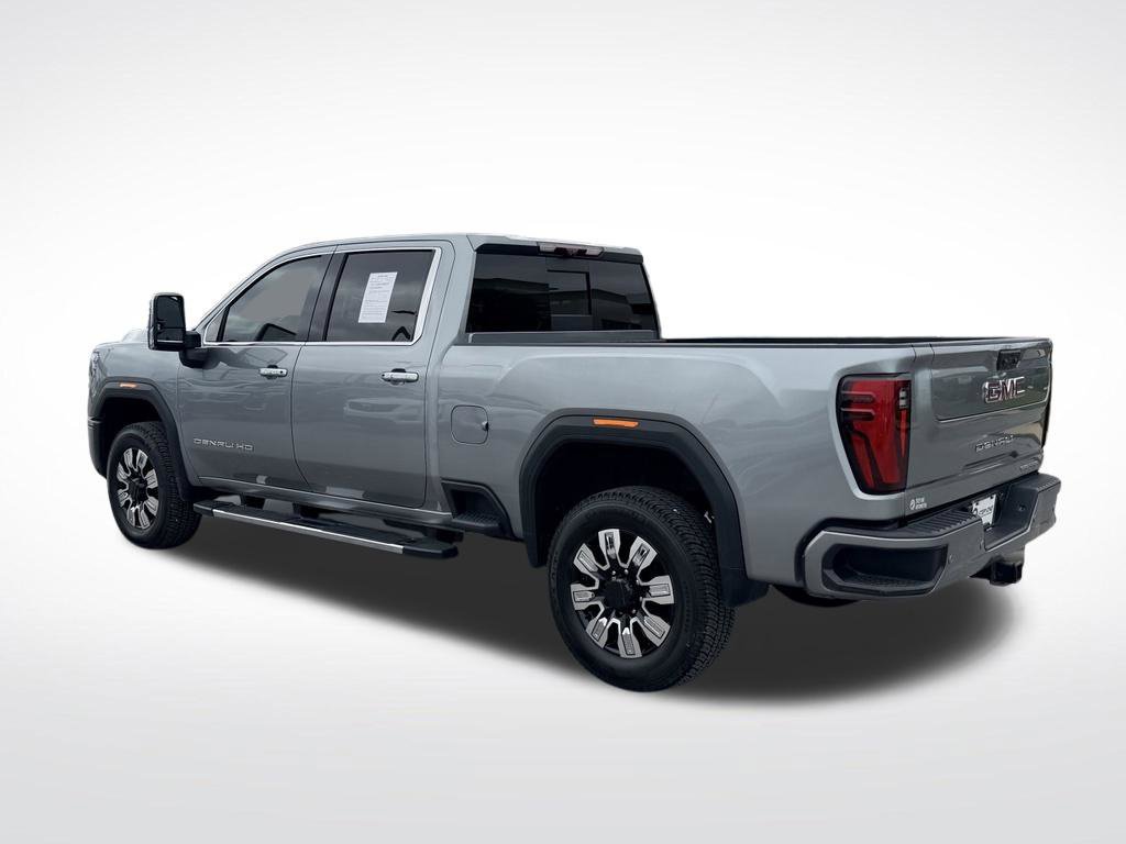 Used 2024 GMC Sierra 2500 Denali w/ Denali Reserve Package AWD/4WD image 5