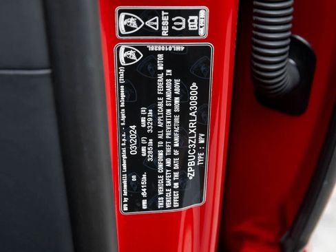 Used 2024 Lamborghini Urus Performante image 21