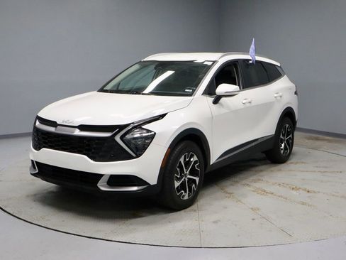 Used 2023 Kia Sportage EX image 8