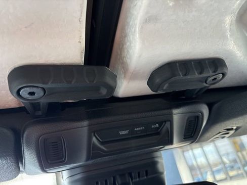 Used 2024 Jeep Wrangler Sport S image 12