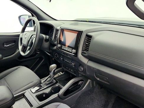 Used 2023 Nissan Frontier SV w/ Midnight Edition Package image 23