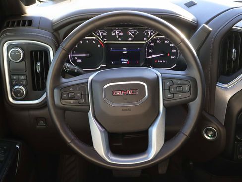 Used 2023 GMC Sierra 2500 SLE w/ SLE Convenience Package image 12