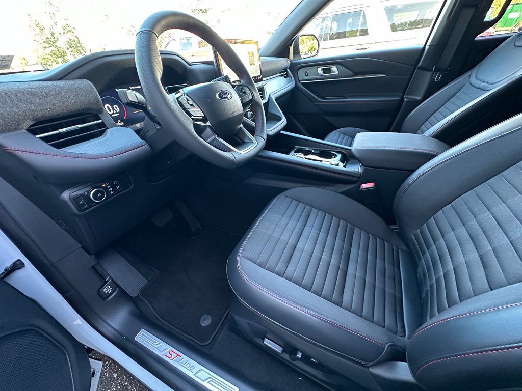 New 2027 Ford Explorer ST-Line w/ Premium Package AWD/4WD image 18
