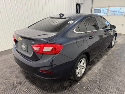Used 2016 Chevrolet Cruze LT image 3