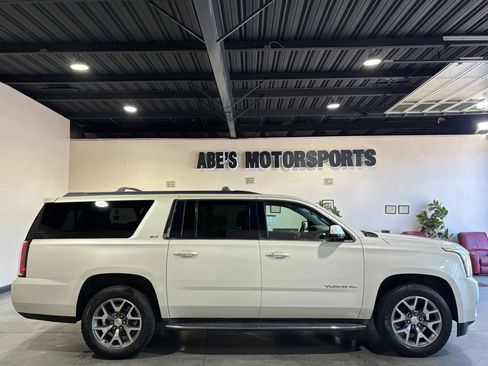 Used 2015 GMC Yukon XL SLT w/ Open Road Package AWD/4WD image 4