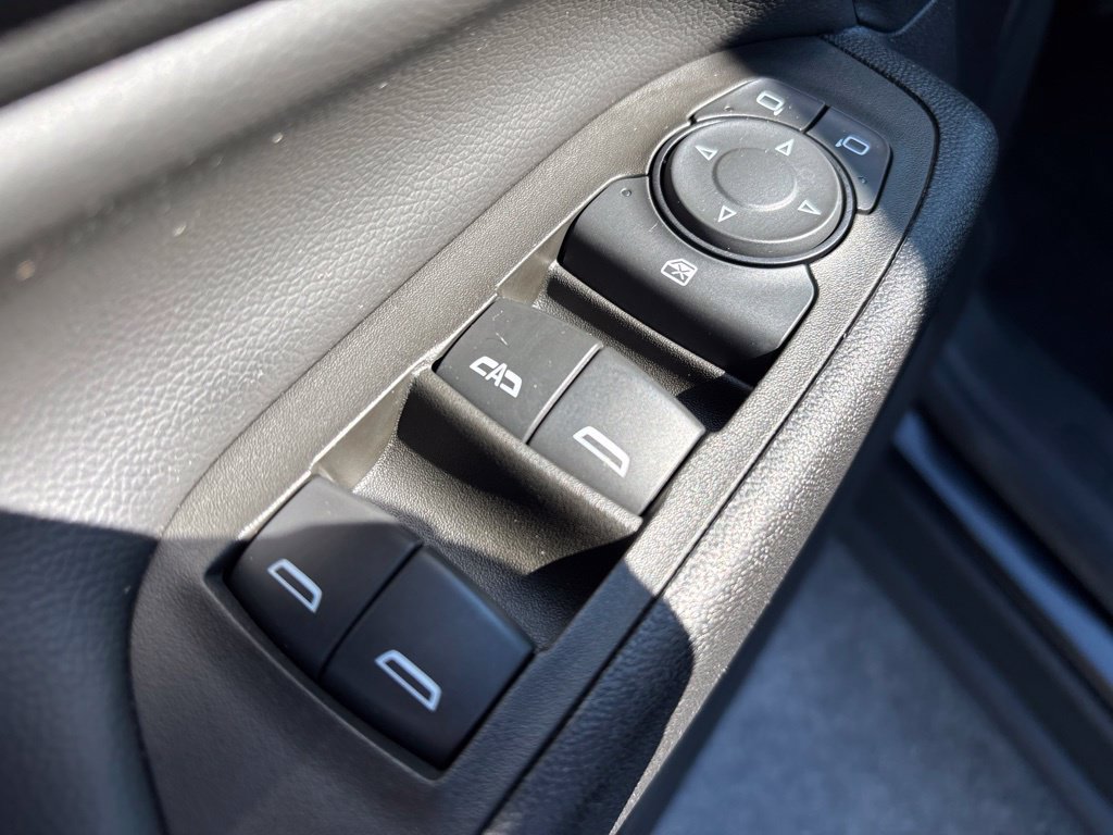 Used 2024 Chevrolet Equinox LT AWD/4WD image 18
