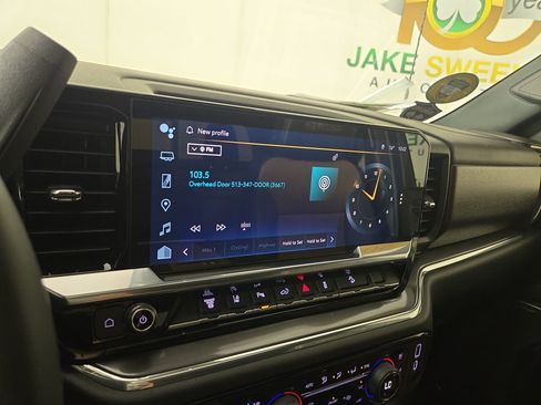 Certified 2024 Chevrolet Silverado 2500 High Country w/ High Country Premium Package AWD/4WD image 19