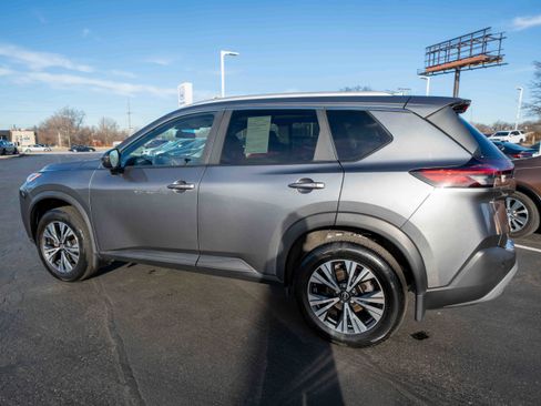 Used 2023 Nissan Rogue SV w/ SV Premium Package image 4