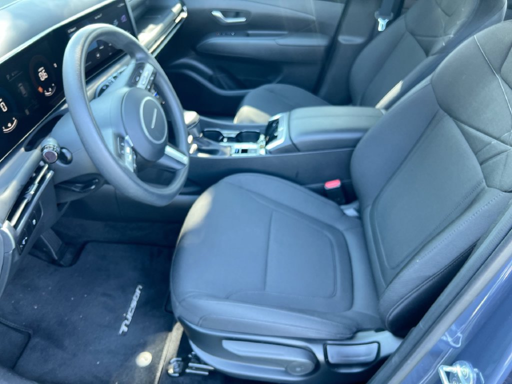 Used 2026 Hyundai Tucson SE FWD image 13