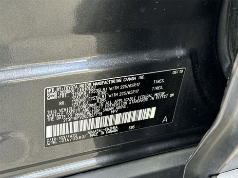 Used 2019 Toyota RAV4 XLE w/ Convenience Package AWD/4WD image 32
