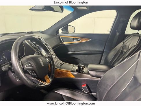 Used 2016 Lincoln MKX Select w/ Select Plus Package AWD/4WD image 29