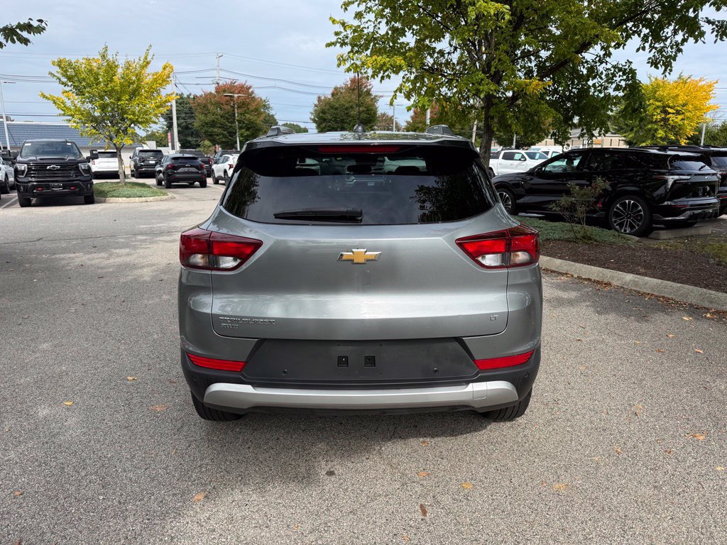 Used 2024 Chevrolet TrailBlazer LT w/ Driver Confidence Package AWD/4WD image 4