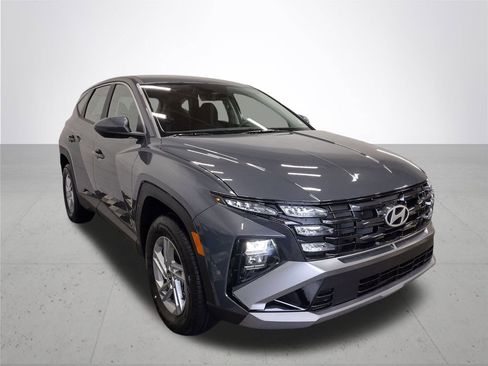 New 2026 Hyundai Tucson SE image 4