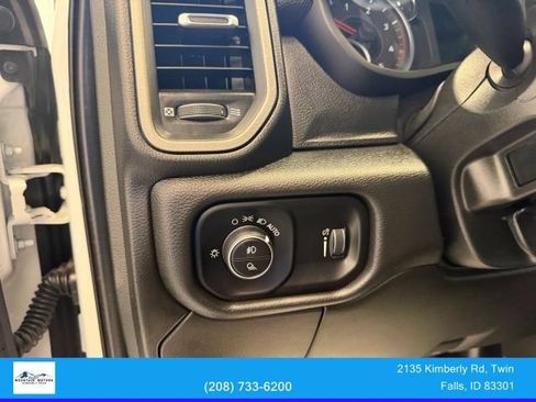 Used 2025 RAM 3500 Tradesman w/ Chrome Appearance Group AWD/4WD image 12