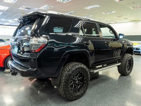 Used 2015 Toyota 4Runner SR5 Premium image 5