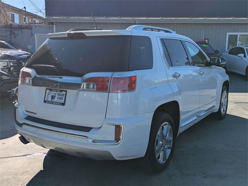 Used 2017 GMC Terrain Denali image 3