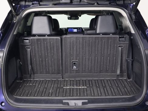 Used 2021 Toyota Highlander Platinum AWD/4WD image 15