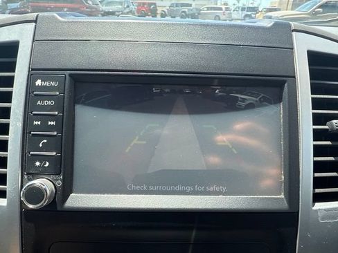 Used 2019 Nissan Frontier SV AWD/4WD image 16