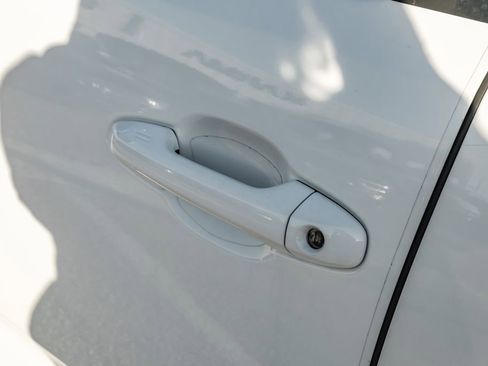 Used 2023 Toyota Tacoma TRD Off-Road image 43