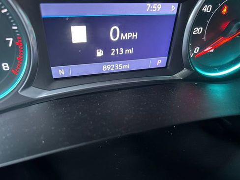 Used 2021 Chevrolet Traverse RS image 17