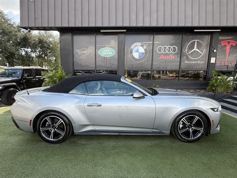 Used 2024 Ford Mustang Premium RWD image 10