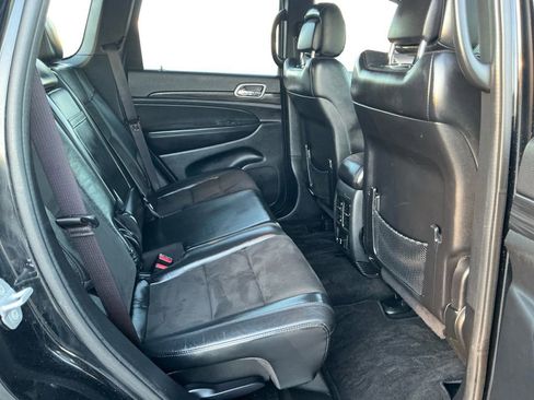 Used 2021 Jeep Grand Cherokee Laredo X image 23