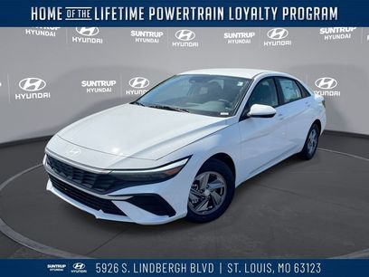 Used 2025 Hyundai Elantra SE