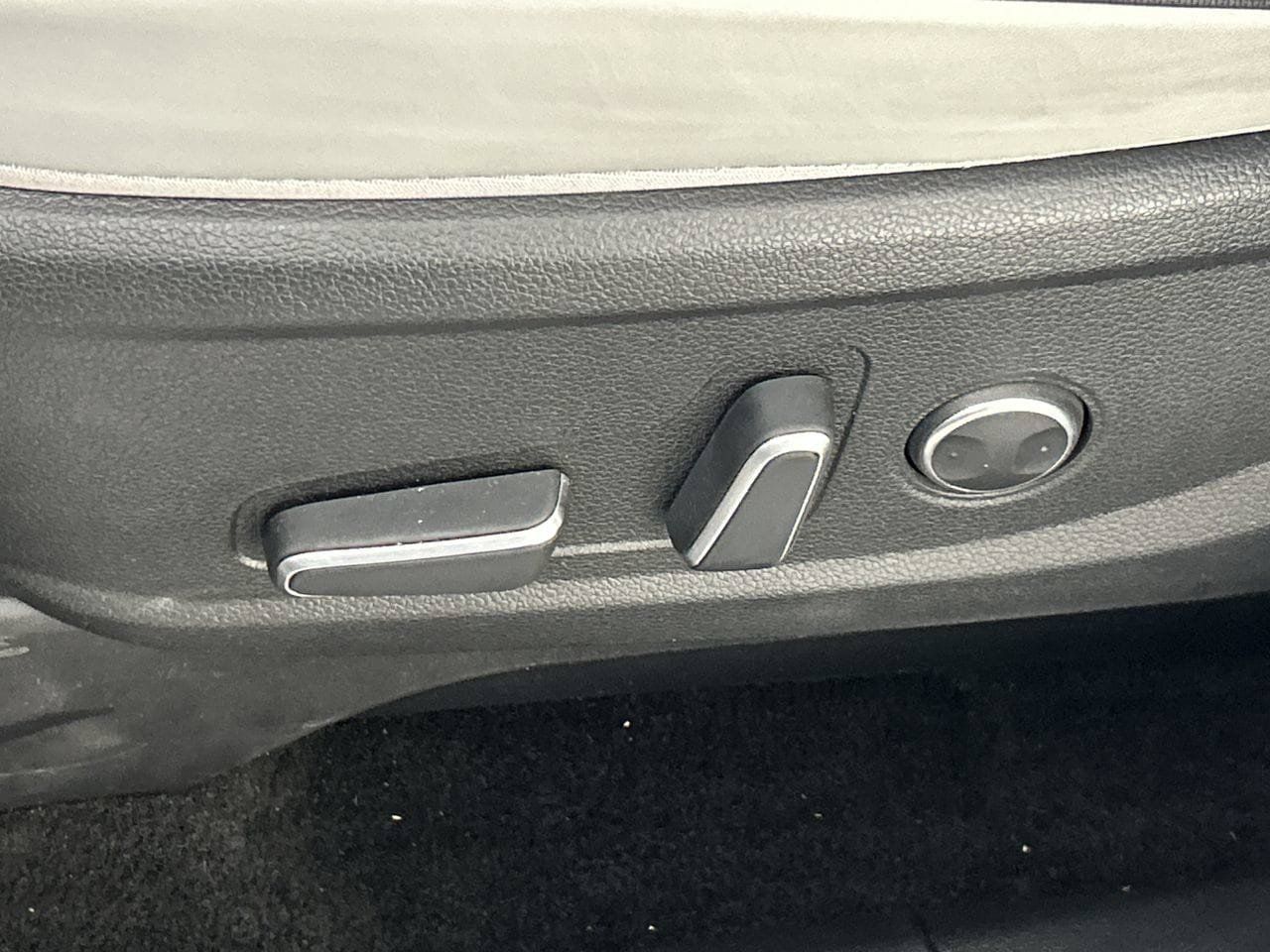 Used 2025 Hyundai Palisade SEL FWD image 20