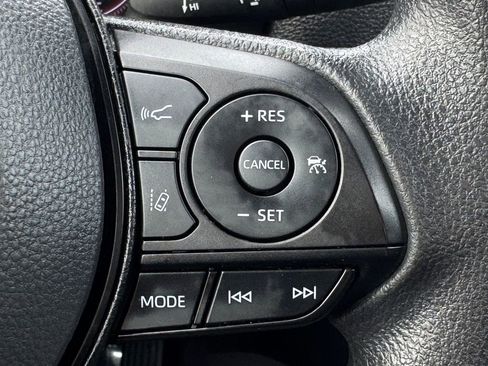 Used 2024 Toyota RAV4 XLE image 26