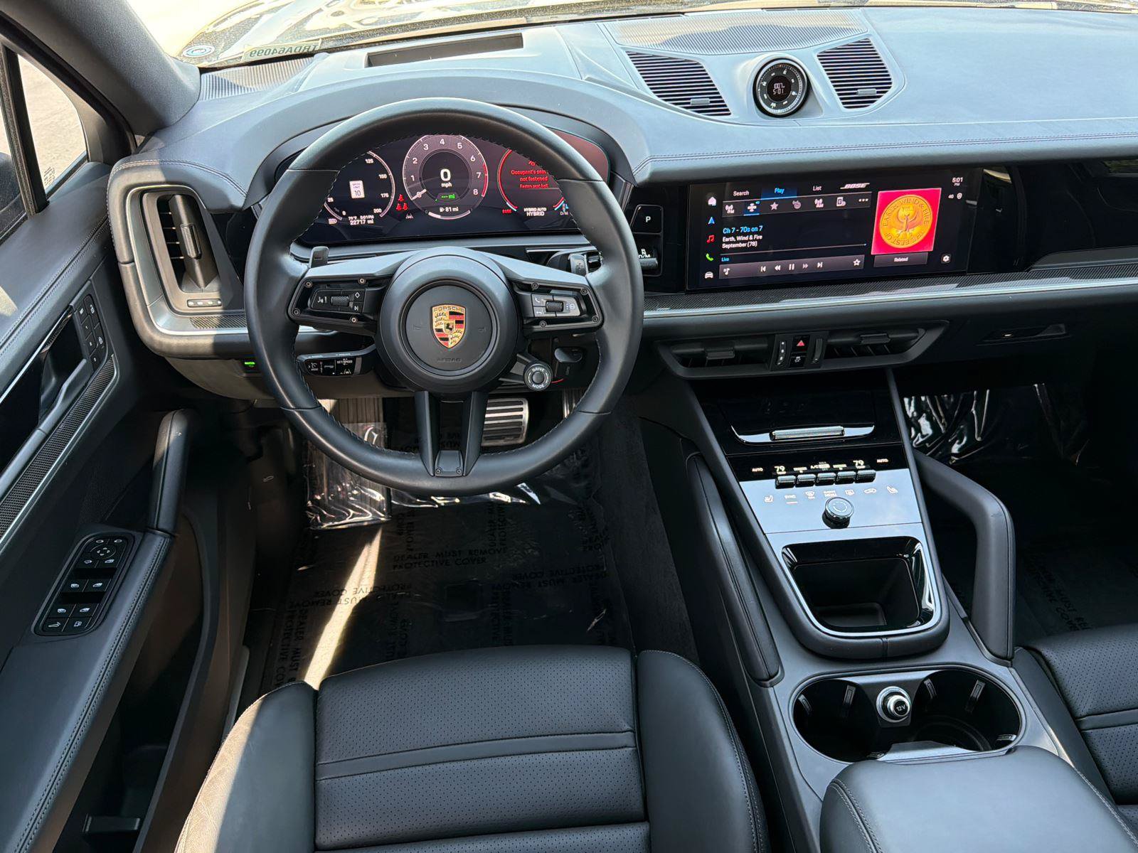 Used 2024 Porsche Cayenne S AWD/4WD image 23
