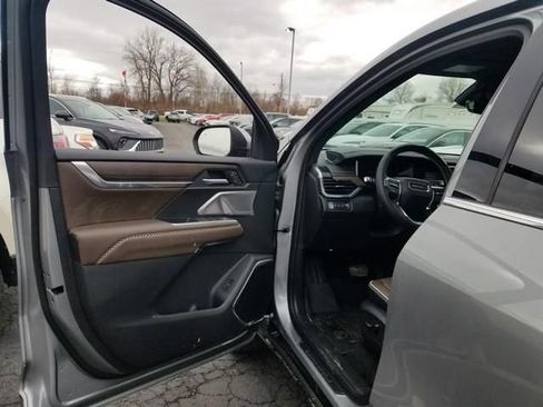 New 2026 GMC Acadia Denali Ultimate w/ LPO, Floor Liner Package image 7