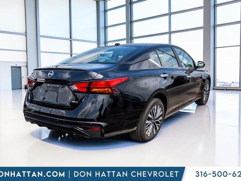 Used 2025 Nissan Altima 2.5 SV AWD/4WD image 29